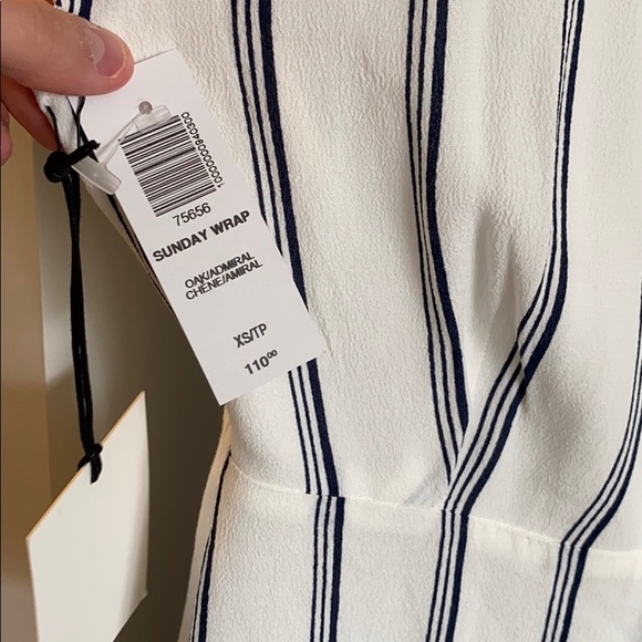 BNWT SUNDAY BEST WRAP DRESS SZ XS - Picture 6 of 8
